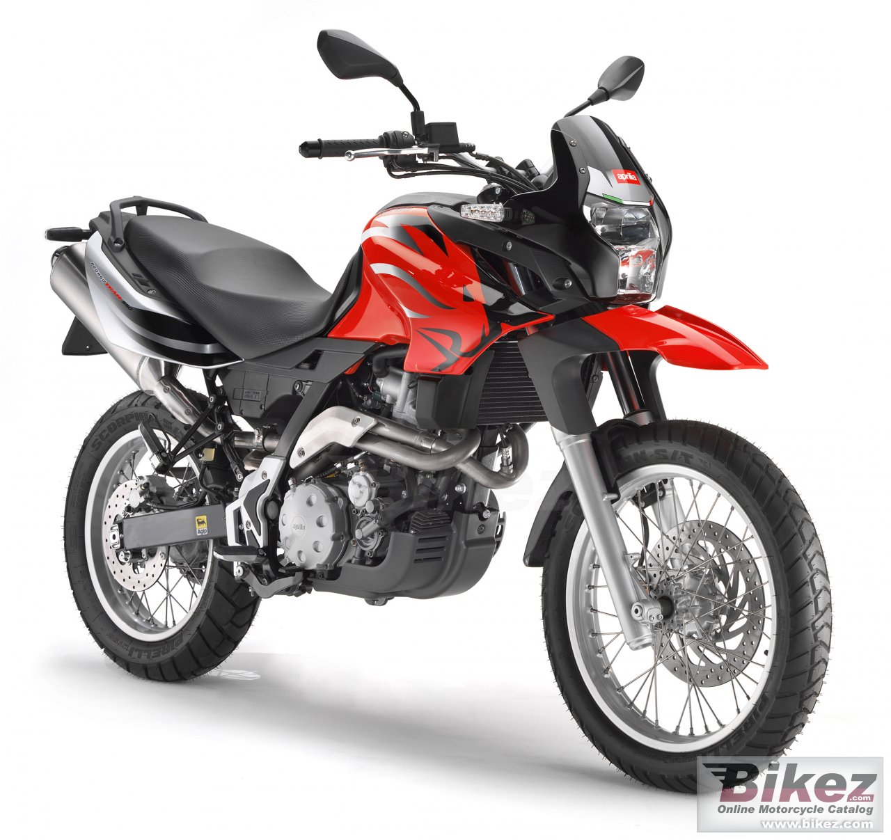 Big Aprilia pegaso 650 trail picture and wallpaper from Bikez.com